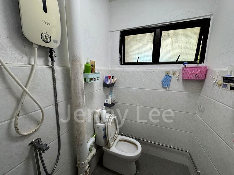 Shop / Shophouse for Sale: 555 Ang Mo Kio Avenue 10 - Image 2