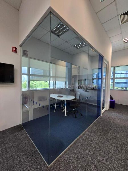 Light Industrial (B1) for Rent: Alexandra Technopark - Image 3