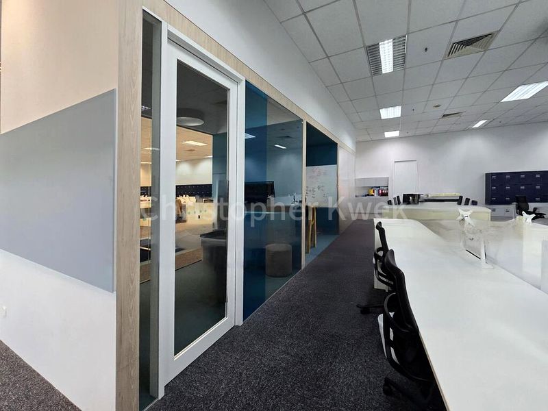 Light Industrial (B1) for Rent: Alexandra Technopark - Image 5