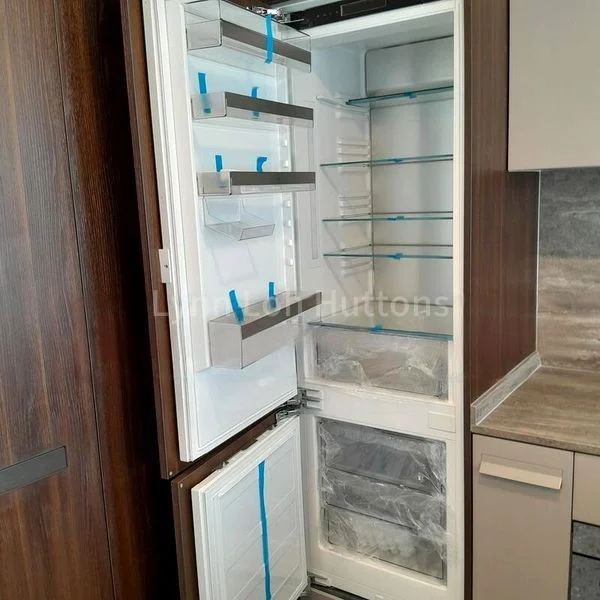 1 Bed Condo for Sale in  One Pearl Bank - Image 9