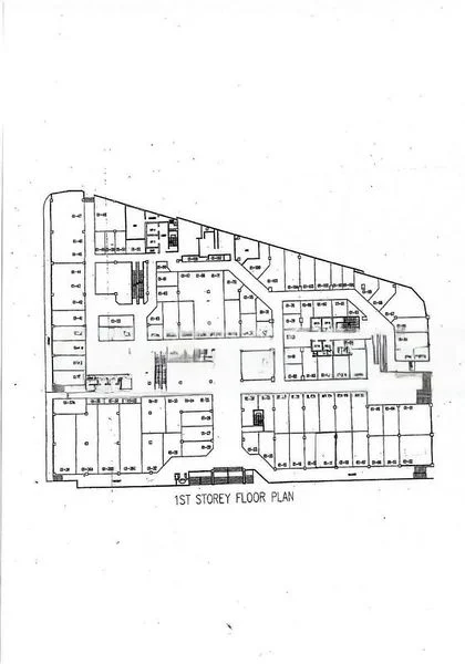 Mall Shop for Rent: Lucky Plaza - Image 4