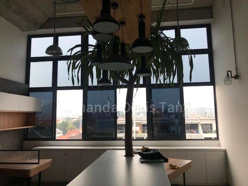 Office for Rent: Inexpensive renovated office with gym & pool | fully refurbished | ideal for owner use - Image 4