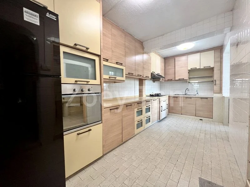 5 Room (5STD) HDB for Rent in 43 Marine Crescent - Image 8