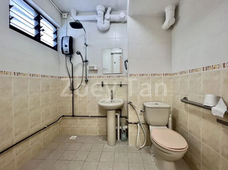 5 Room (5STD) HDB for Rent in 43 Marine Crescent - Image 10