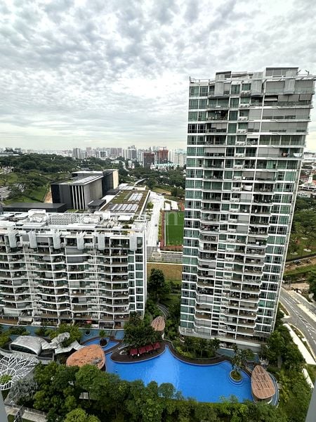 1 Bed Condo for Sale in  The Hillier - Image 7