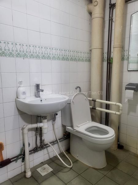 Common Room (HDB) for Rent in 618 Ang Mo Kio Avenue 4 - Image 2