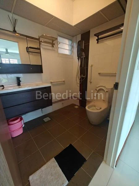 4 Room (4A) HDB for Sale in 43A Margaret Drive - Image 3