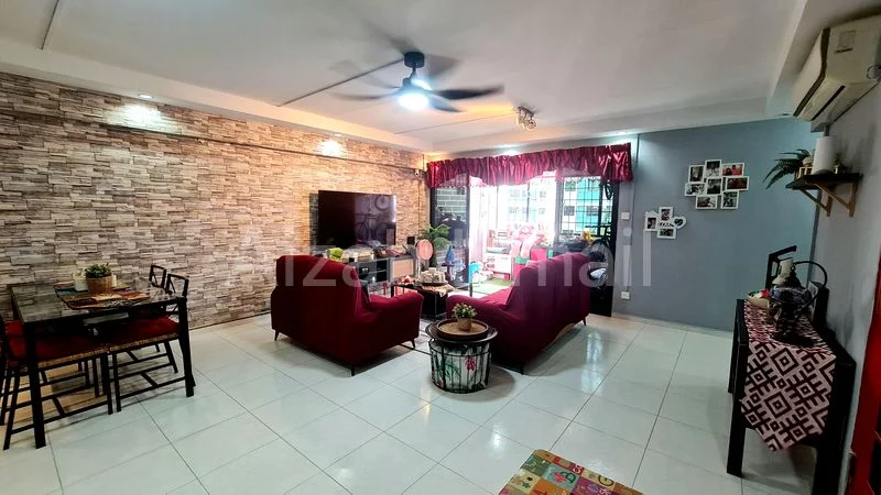 5 Room (5I) HDB for Sale in  537 Woodlands Drive 16 - Image 2