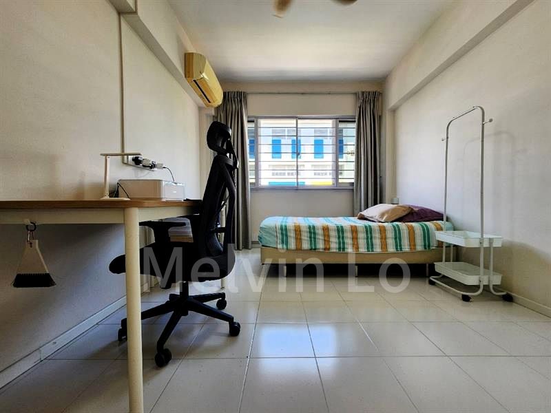 Executive HDB for Sale in  405 Yishun Avenue 6 - Image 8