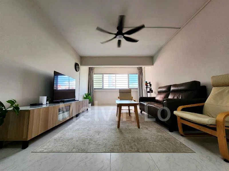 Executive HDB for Sale in  405 Yishun Avenue 6 - Image 1