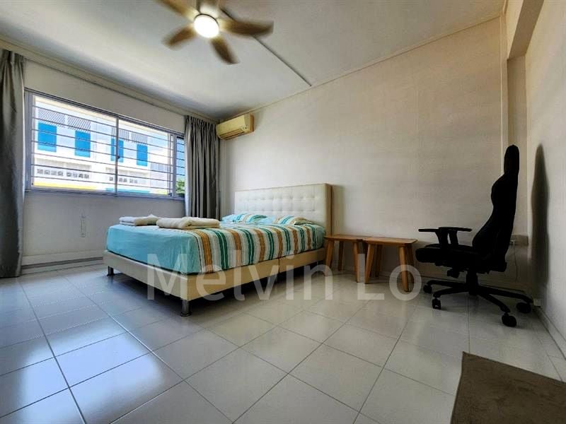 Executive HDB for Sale in  405 Yishun Avenue 6 - Image 5
