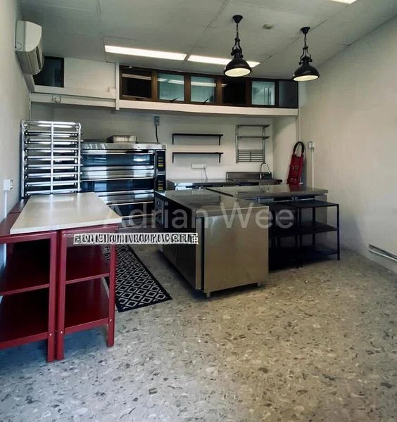 Office for Sale: Commercial Unit at Telok Blangah - Image 2