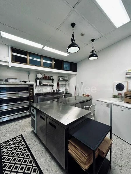 Office for Sale: Commercial Unit at Telok Blangah - Image 3