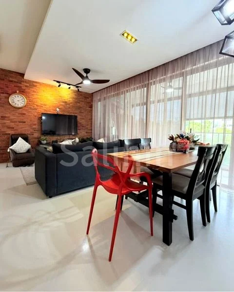 3 Bed Condo for Sale in  Hedges Park Condominium - Image 1