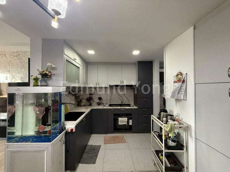 4 Bed Condo for Sale in  Lakeville - Image 3