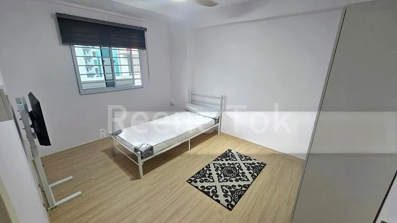 Common Room (HDB) for Rent in  523 Bukit Batok Street 52 - Image 2