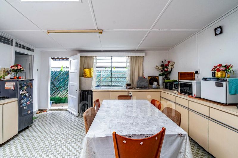 4 Bed Terraced House (Landed) for Sale in  Ang Mo Kio Avenue 3 - Image 7