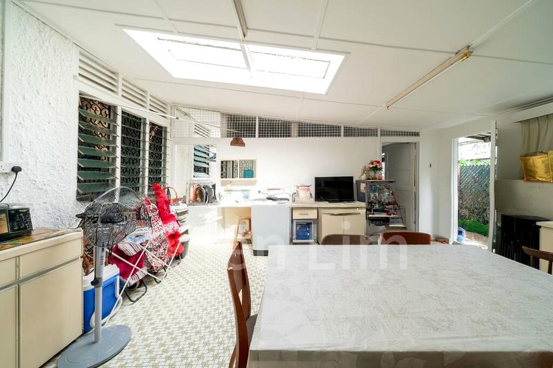 4 Bed Terraced House (Landed) for Sale in  Ang Mo Kio Avenue 3 - Image 5