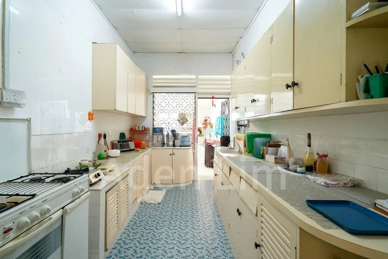 4 Bed Terraced House (Landed) for Sale in  Ang Mo Kio Avenue 3 - Image 1