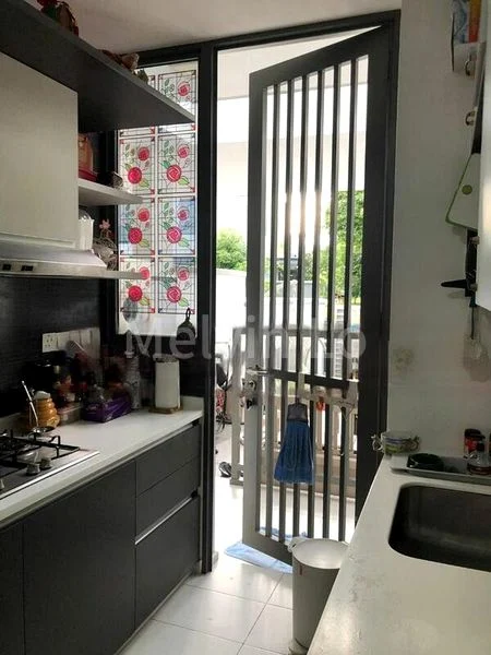 6 Bed Terraced House (Landed) for Sale in  Springside Road - Image 5