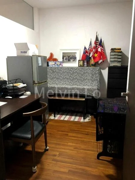 6 Bed Terraced House (Landed) for Sale in  Springside Road - Image 10