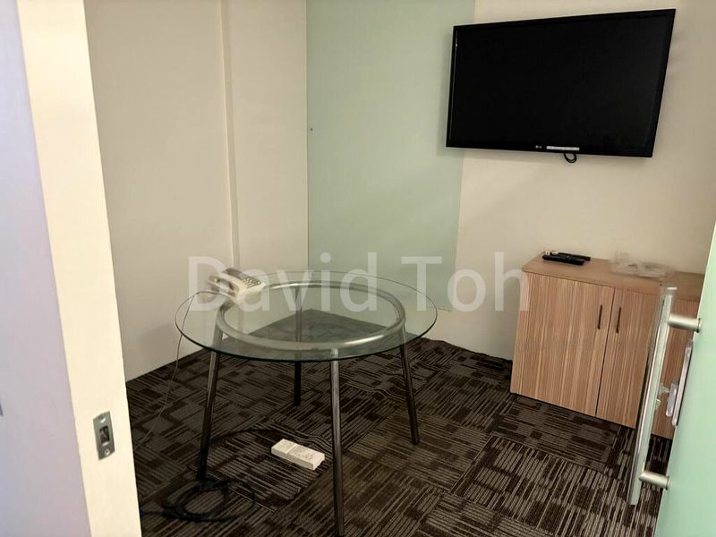 Office for Rent: Efficient Layout Fitted Office, Raffles Place - Image 3