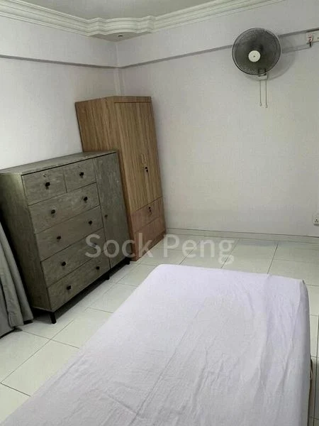 Common Room (HDB) for Rent in  230 Serangoon Avenue 4 - Image 2