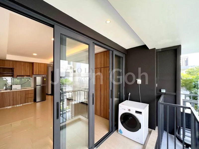 Room Apartment (Condo) for Rent in Sundance Vista - Image 12