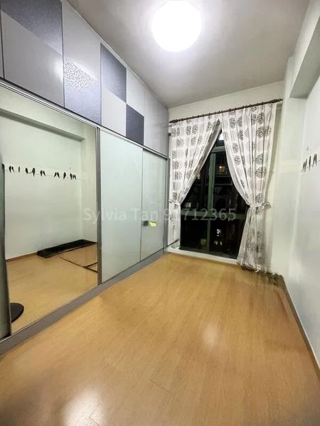 4 Bed Condo for Rent in  Signature Park - Image 2