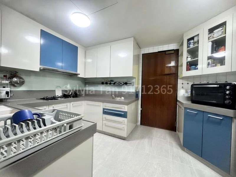 4 Bed Condo for Rent in  Signature Park - Image 8
