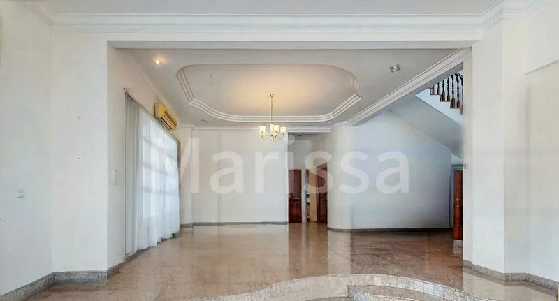 6 Bed Bungalow (Landed) for Sale in  Mount Elizabeth Hospital - Image 1
