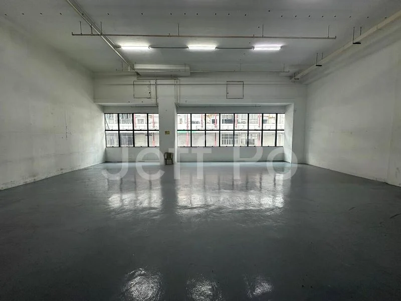 Light Industrial (B1) for Sale: 8B, Admiralty Street - Image 1
