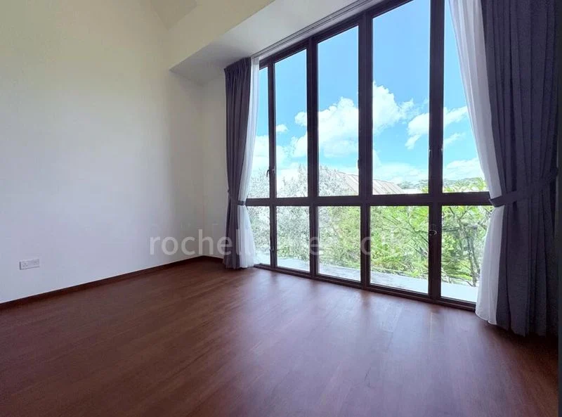 4 Bed Condo for Rent in Holland Grove Road - Image 5