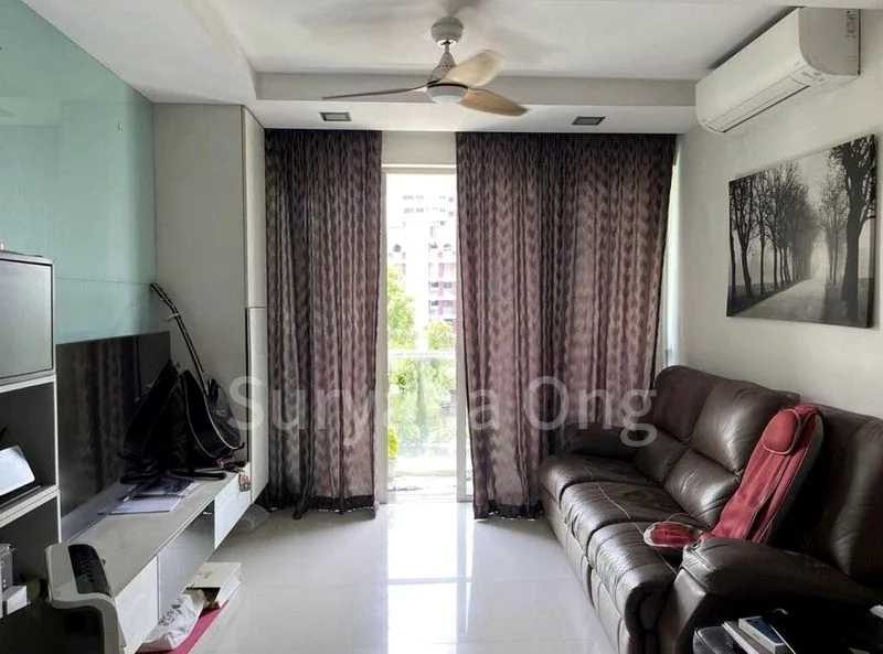 3 Bed Condo for Rent in  The Quartz - Image 10