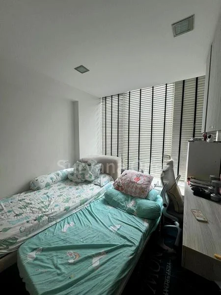 3 Bed Condo for Rent in  The Quartz - Image 4