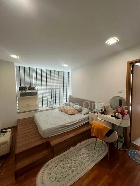 3 Bed Condo for Rent in  The Quartz - Image 2