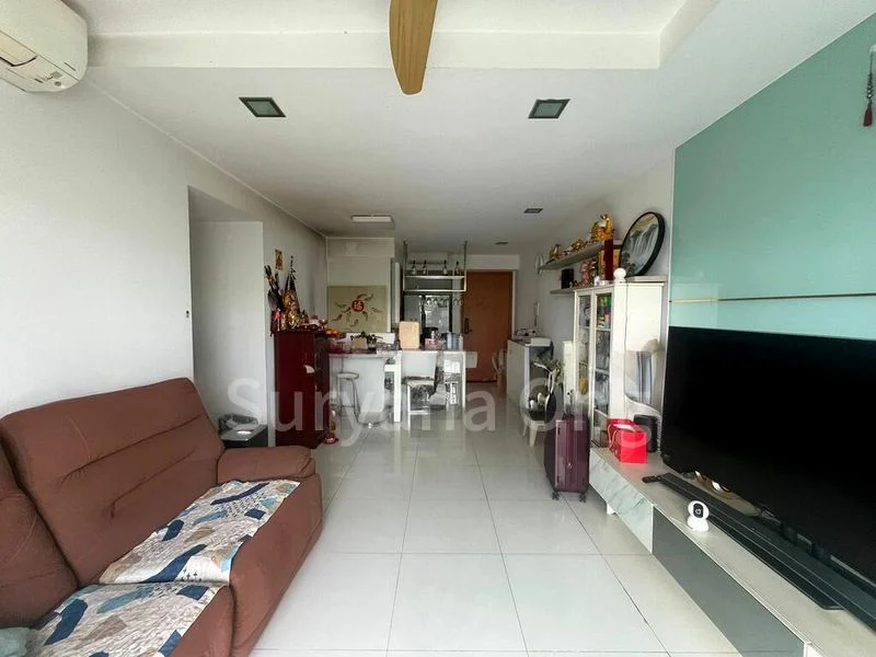 3 Bed Condo for Rent in  The Quartz - Image 1