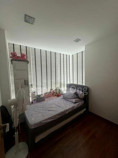 3 Bed Condo for Rent in  The Quartz - Image 6