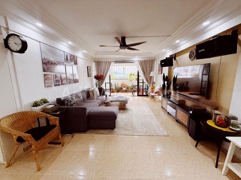 5 Room (5I) HDB for Sale in  120 Marsiling Rise - Image 4
