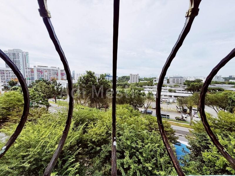5 Room (5I) HDB for Sale in  120 Marsiling Rise - Image 2