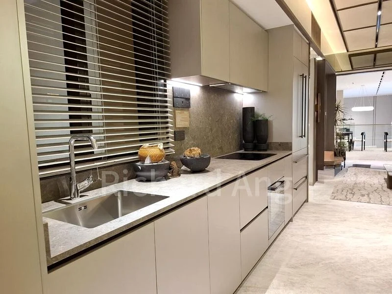 3 Bed Condo for Sale in The Robertson Opus / Robertson Opus - Image 7