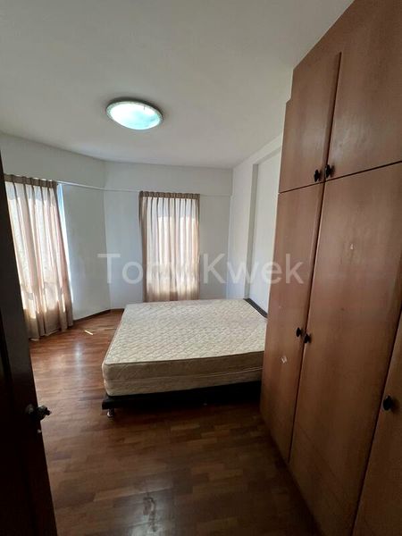 3 Bed Condo for Sale in  Northoaks - Image 3