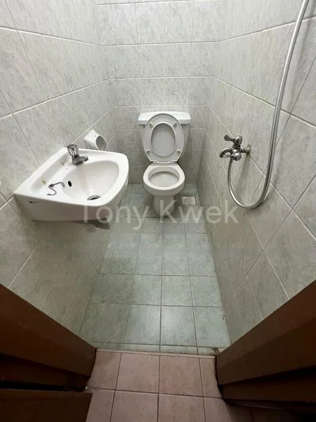 3 Bed Condo for Sale in  Northoaks - Image 9