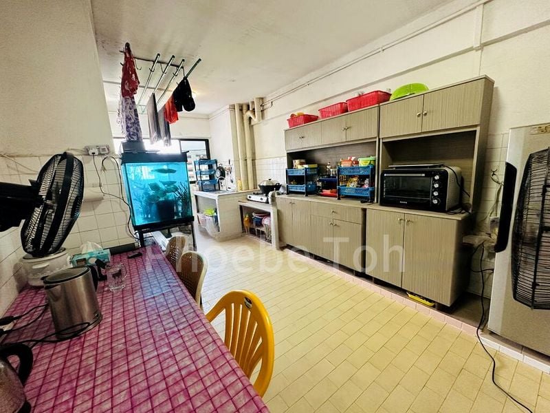 3 Room (3A) HDB for Sale in  315 Jurong East Street 32 - Image 5