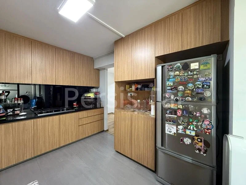 Executive HDB for Sale in  544 Pasir Ris Street 51 - Image 4