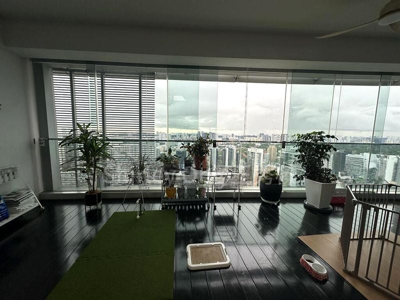 4 Bed Condo for Rent in  The Orchard Residences - Image 5