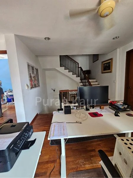 7 Bed Semi-Detached House (Landed) for Rent in  Eastwood Road - Image 5