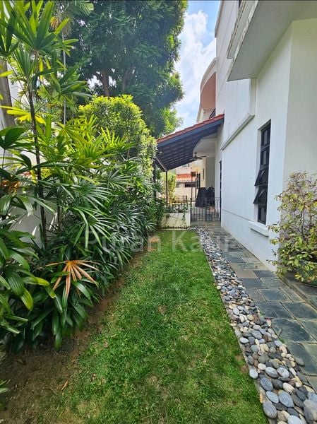 7 Bed Semi-Detached House (Landed) for Rent in  Eastwood Road - Image 7