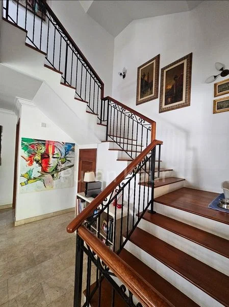 7 Bed Semi-Detached House (Landed) for Rent in  Eastwood Road - Image 4