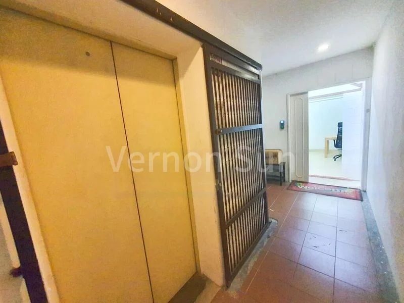 Factory / Workshop (B2) for Rent: Shun Li Industrial Park - Image 4